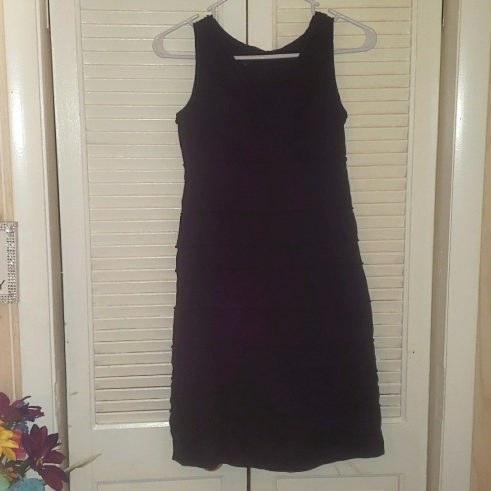 💕 TALBOTS black ruffle bodycon dress